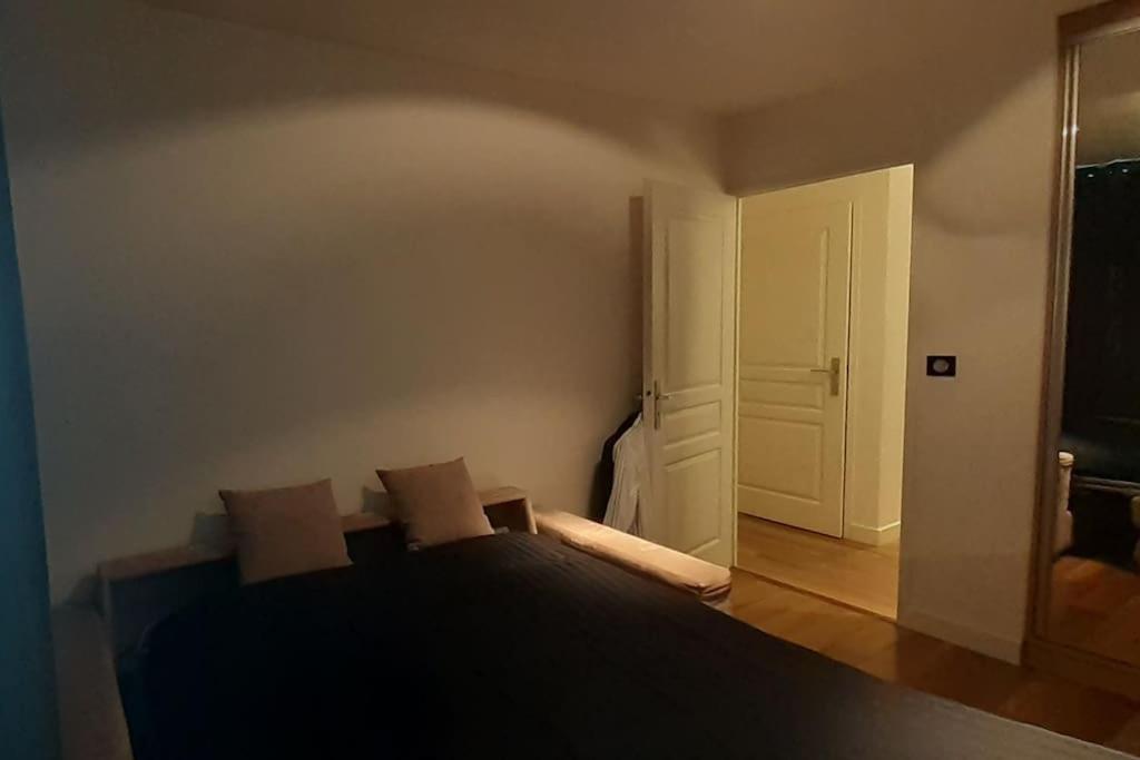 Appt Centre Ville "Parc Olympe De Gouges" Avec Garage آنماس المظهر الخارجي الصورة