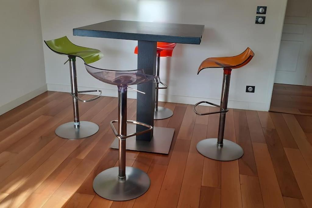Appt Centre Ville "Parc Olympe De Gouges" Avec Garage آنماس المظهر الخارجي الصورة